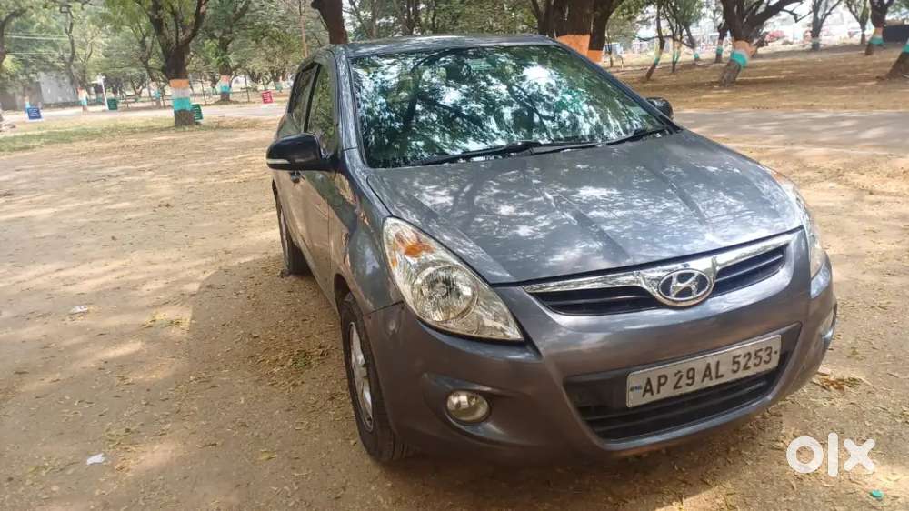 Hundai I20 Asta Grey
