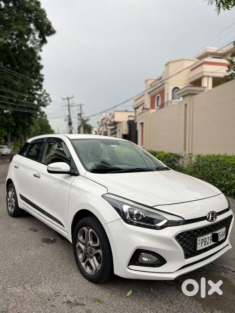 Hyundai I20 Asta 1.4 With Avn Crdi, 2018, Diesel