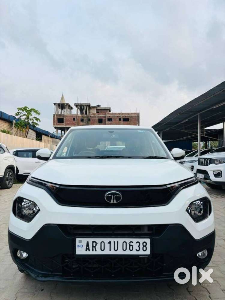Tata Punch 1.2 Revotron Adventure Camo Rhythm Amt, 2025, Petrol