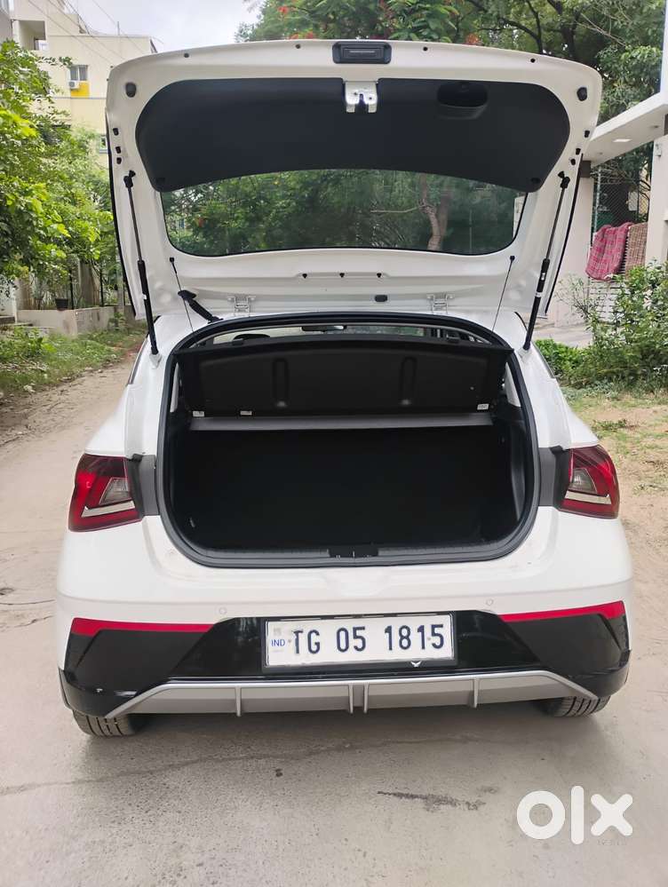Hyundai I20 Sportz 1.2 Mt Dual Tone, 2024, Petrol
