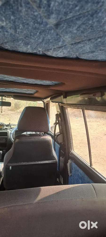 8 Seater New Tires 1 Stepni In Good Condition