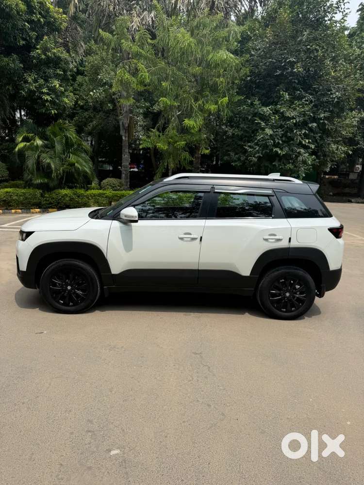 Maruti Suzuki Brezza Vxi At, 2023, Petrol