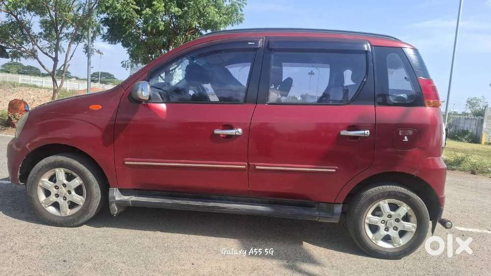 Mahindra Quanto C8, 2013, Diesel