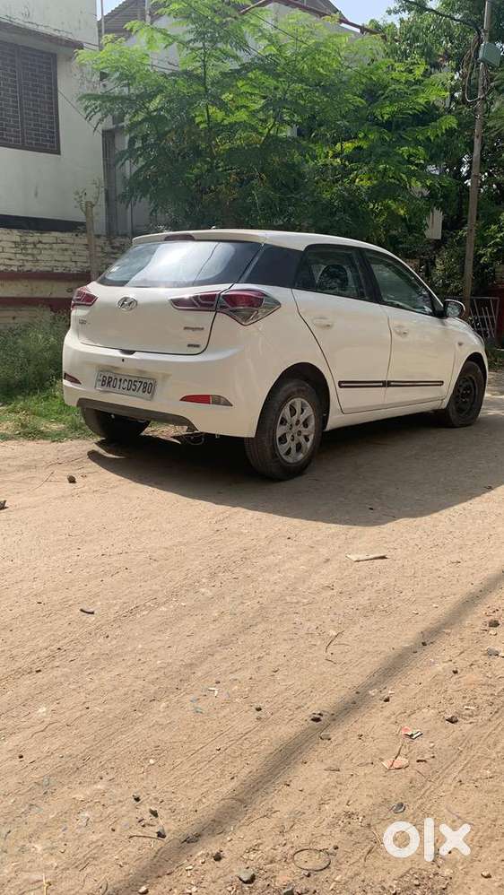 1st Owner I20 Magna Doctor Car Petrol 23k Km 2014 Model