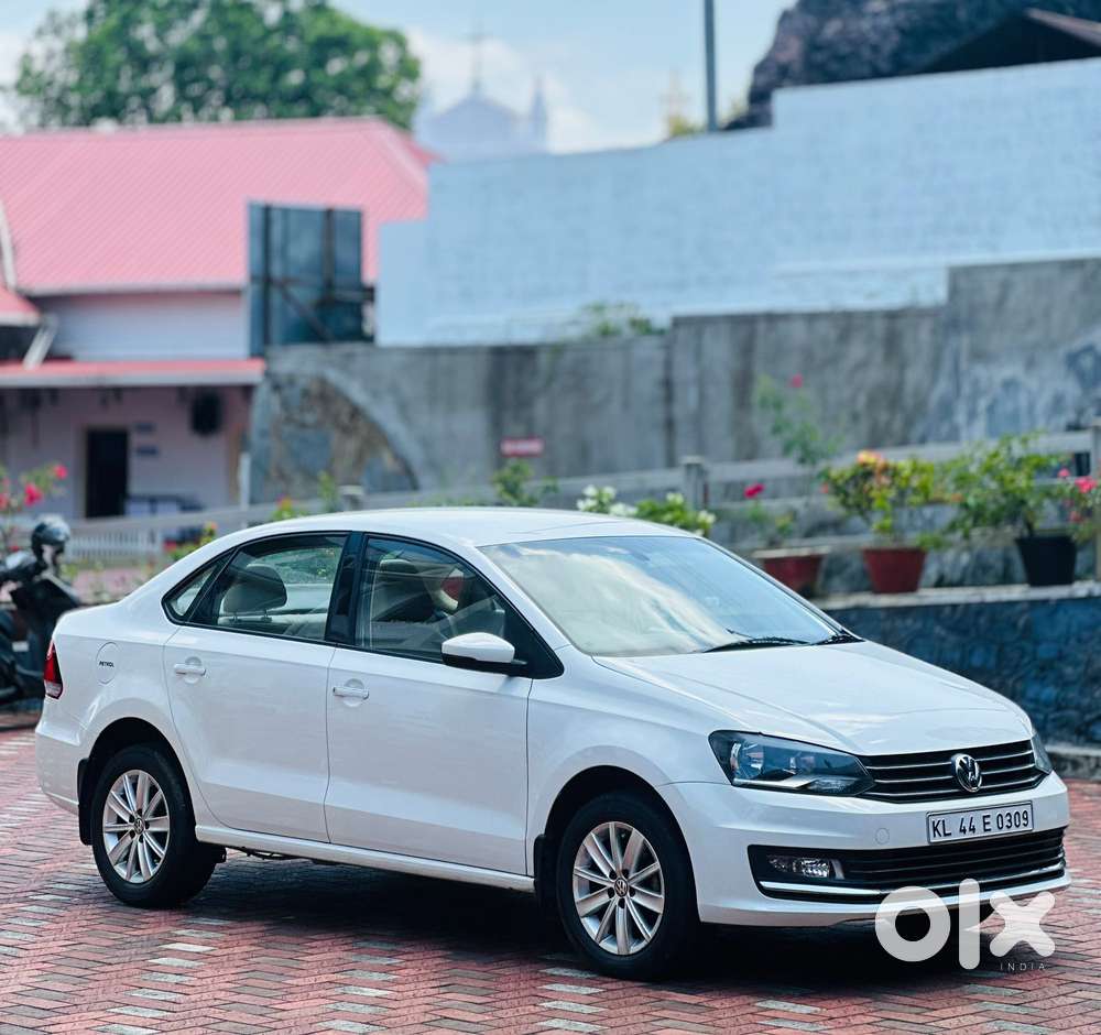 Volkswagen Vento 1.2 Tsi Highline Plus At, 2016, Petrol