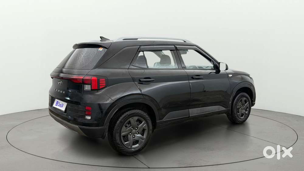 Hyundai Venue [2022-ongoing] 1.2 S, 2024, Petrol