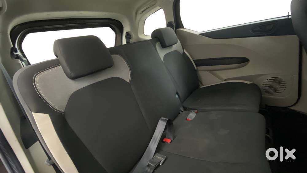 Renault Triber Rxl, 2022, Petrol