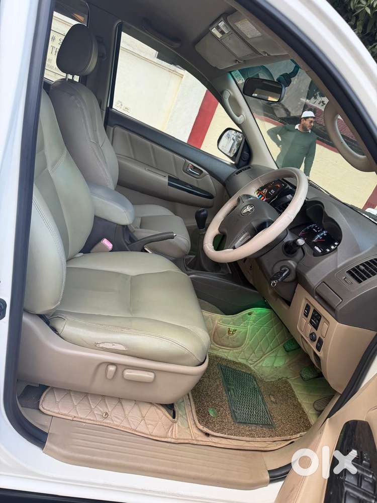 Toyota Fortuner 3.0 4x2 Mt, 2012, Diesel