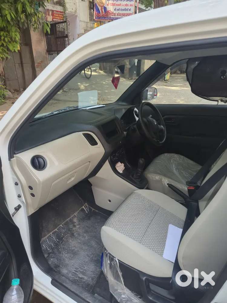 Maruti Suzuki Wagon R Vxi 2025
