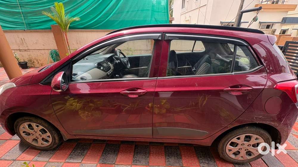 Hyundai Grand I10 Sportz 2016 Petrol