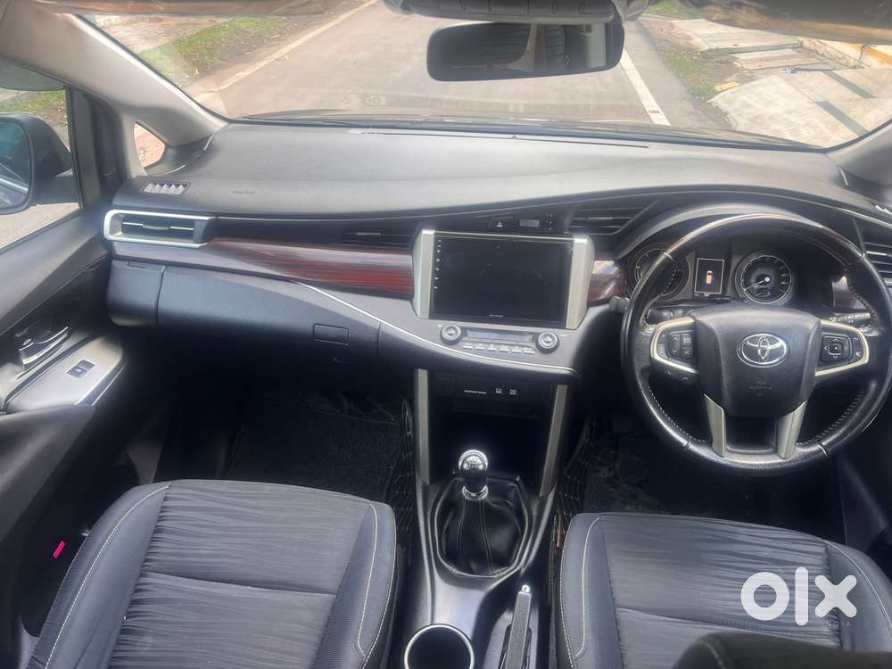 Toyota Innova Crysta 2.4 V, 2017, Diesel