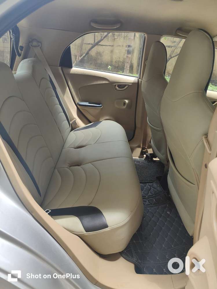 Honda Brio V Mt, 2014, Petrol