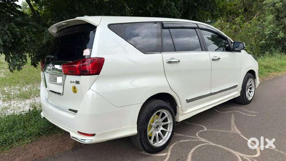 Toyota Innova Crysta 2017 Diesel 44900 Km Driven