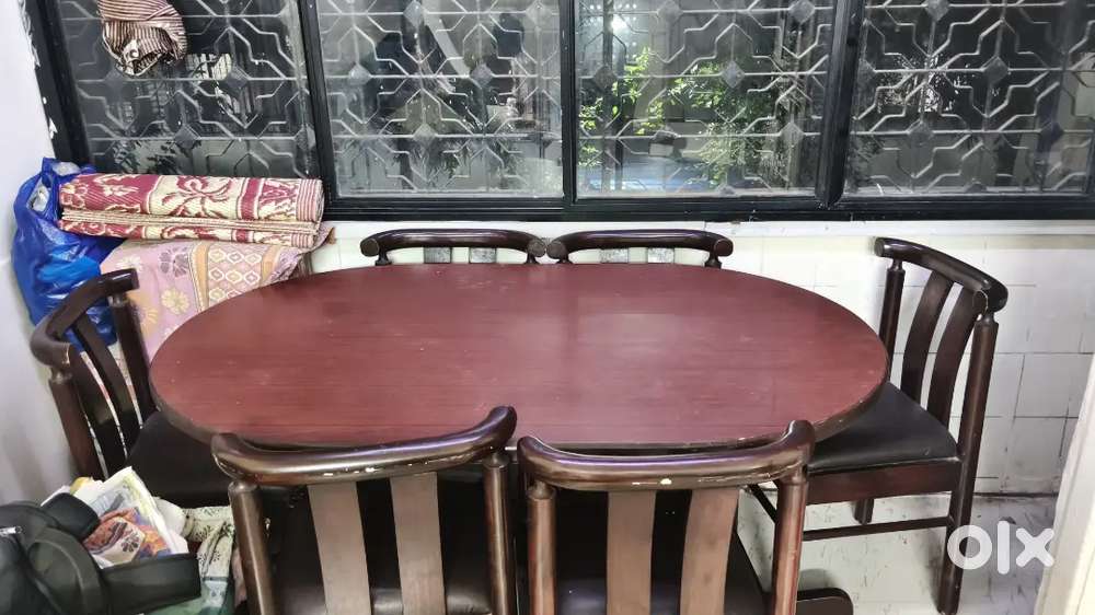 Wooden Dining Table with 6 Chairs – For Sale