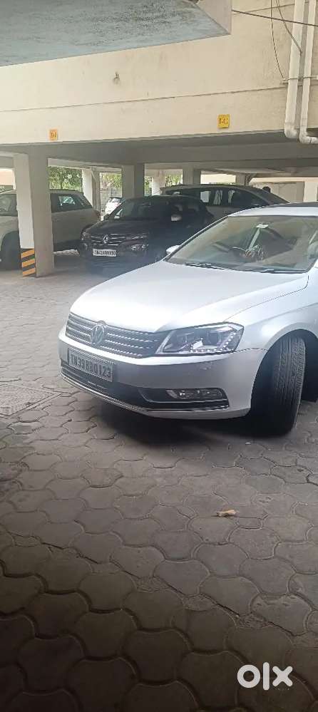 Volkswagen Passat 2011 Diesel 173903 Km Driven