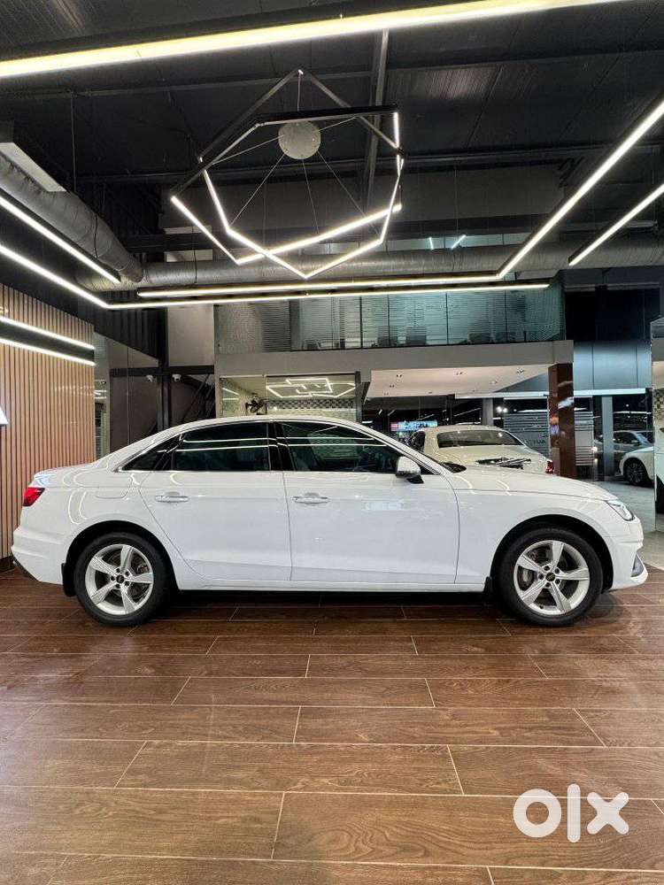 Audi A4 2.0 Premium Plus 40 Tfsi, 2024, Petrol