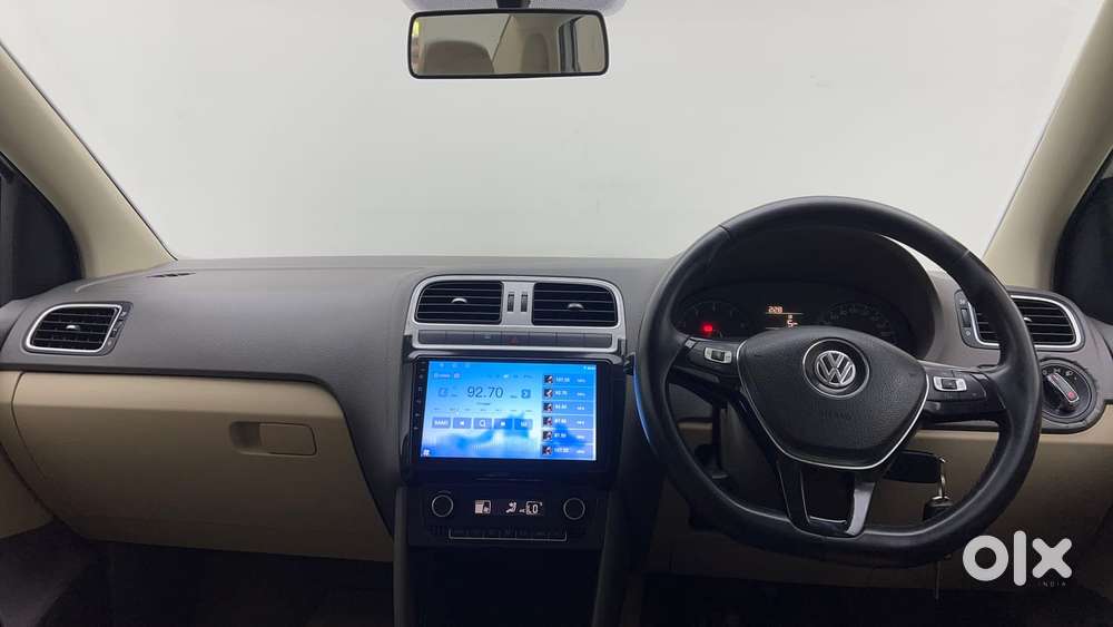Volkswagen Vento Petrol Highline, 2015, Petrol