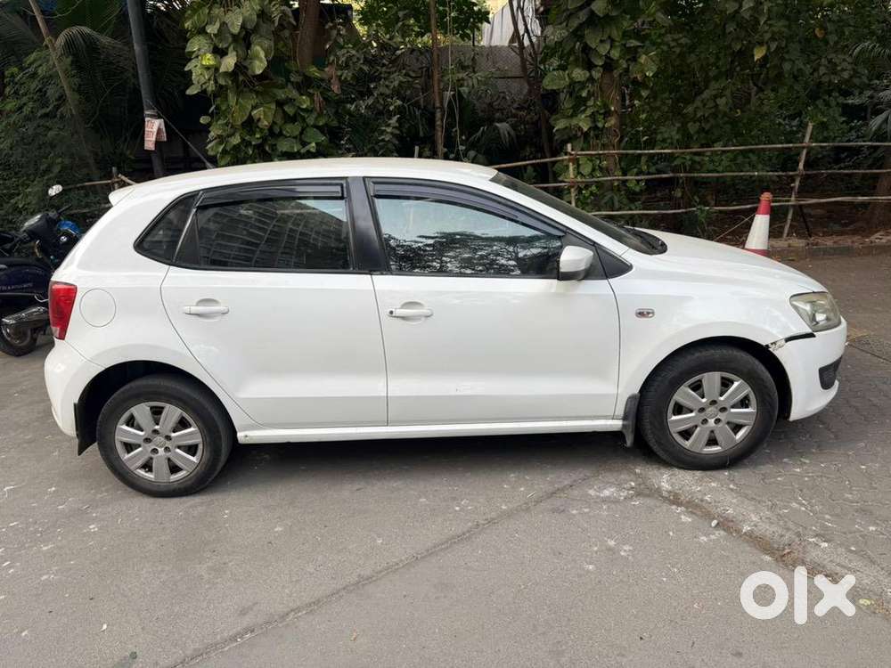 Volkswagen With Manual 2011