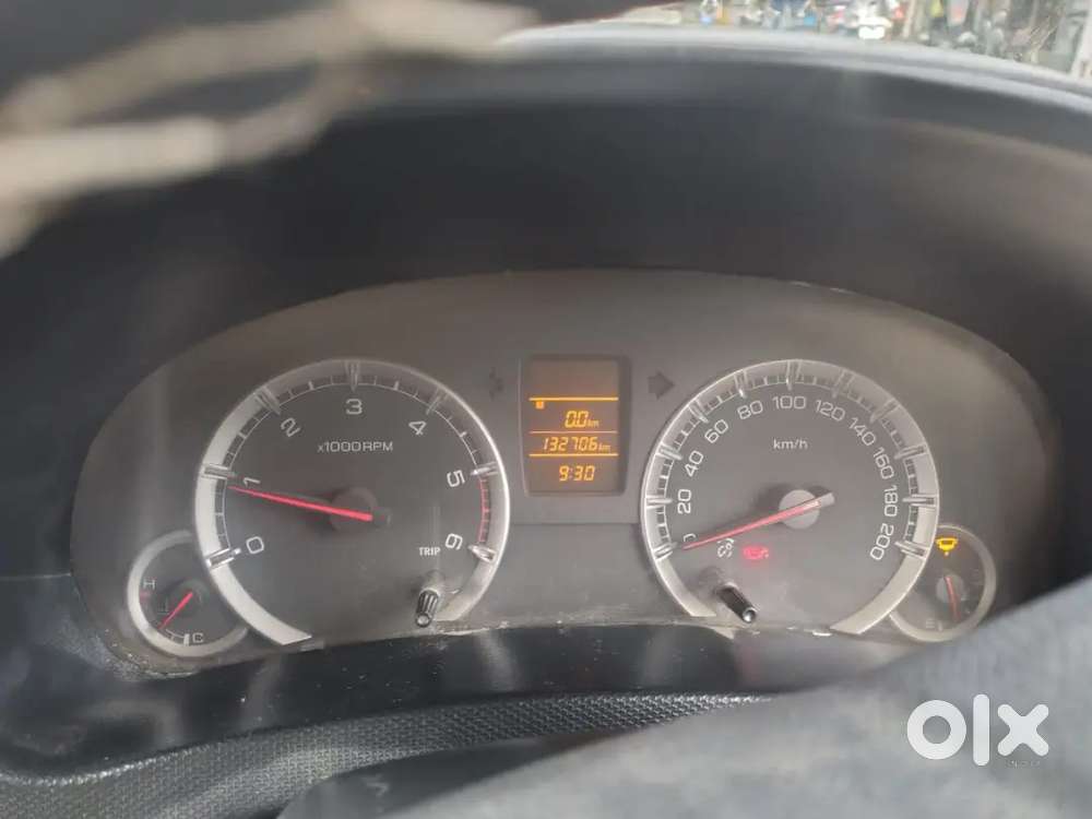 Maruti Suzuki Swift Dzire Lxi 2008-2012