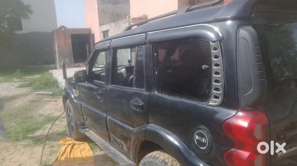 Mahindra Scorpio Classic 2009 Diesel 123000 Km Driven