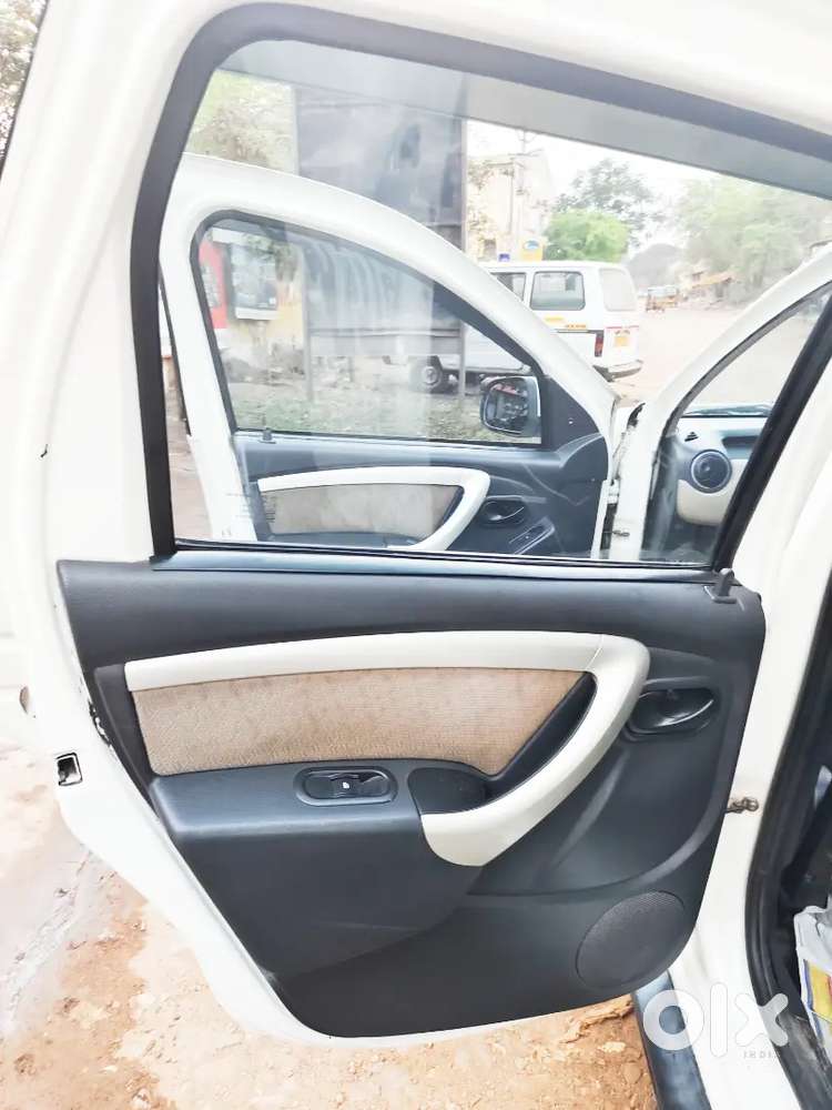 Renault Duster 2013 Diesel 110000 Km Driven