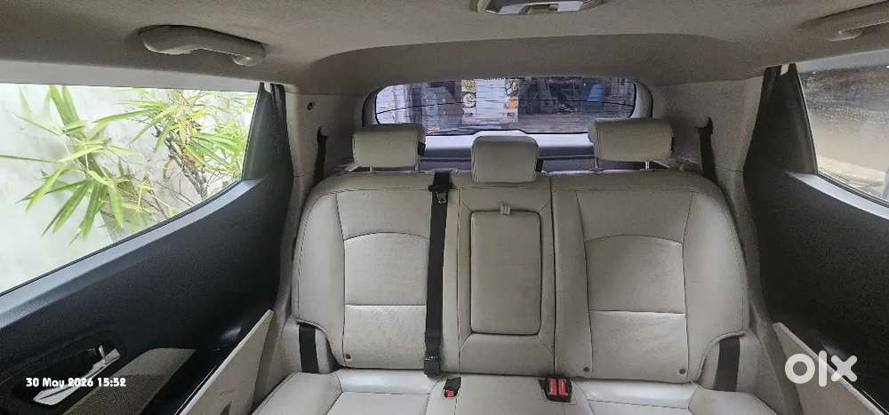 Mahindra Xuv300 2020 Diesel 52345 Km Driven
