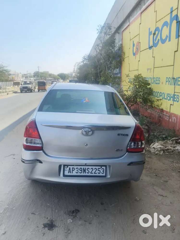 Toyota Etios 2015 Diesel 200000 Km Driven