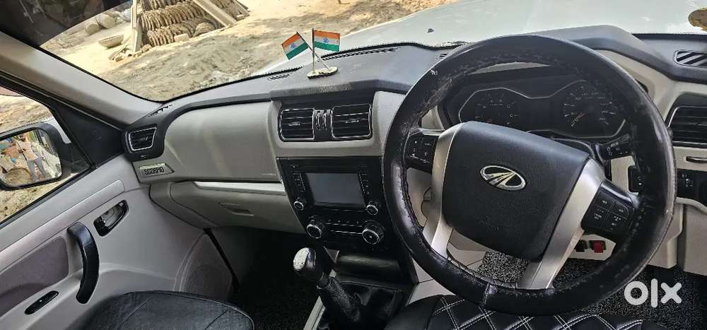 Mahindra Scorpio 2015