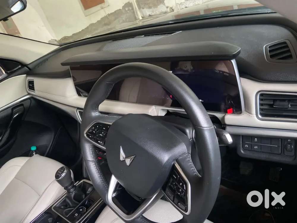 Mahindra Xuv 700 Ax7l Diesel