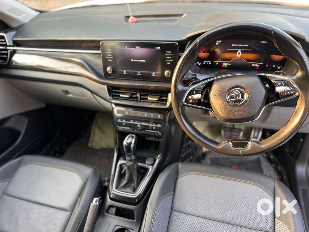 Skoda Kushaq 1.0 Tsi Style At (6 Airbags), 2022, Petrol