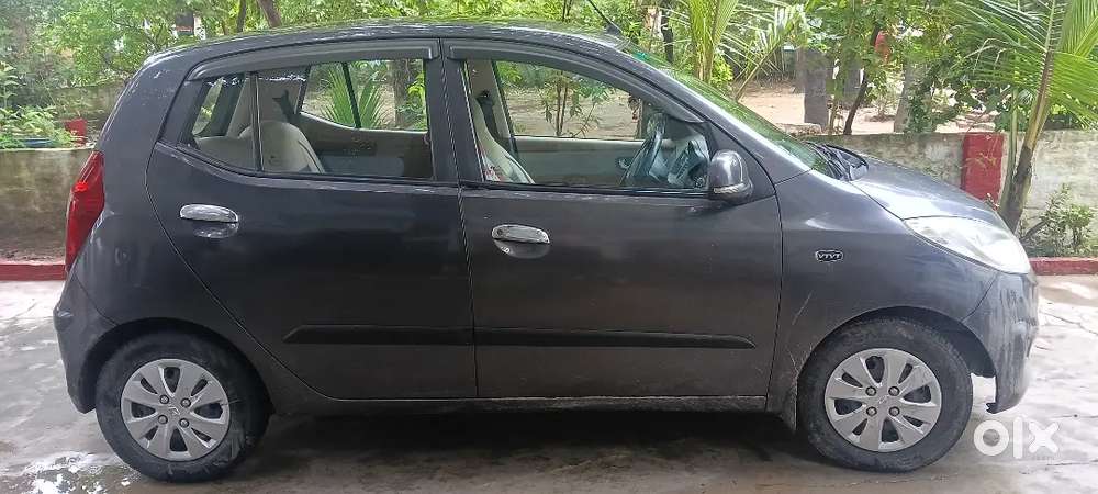 Hyundai I10 Sportz 2010 At