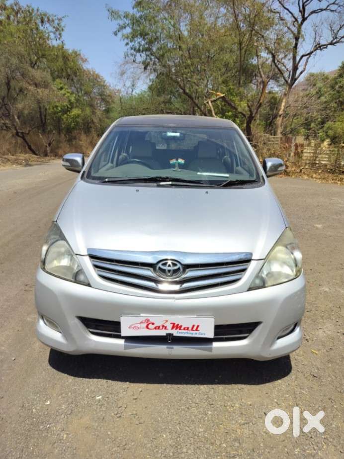 Toyota Innova Crysta 2.5z, 2011, Diesel
