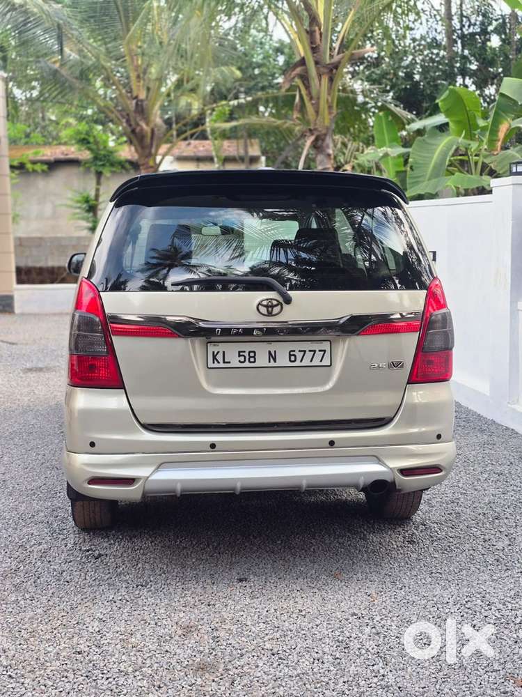 Toyota Innova 2014 Diesel Well Maintained