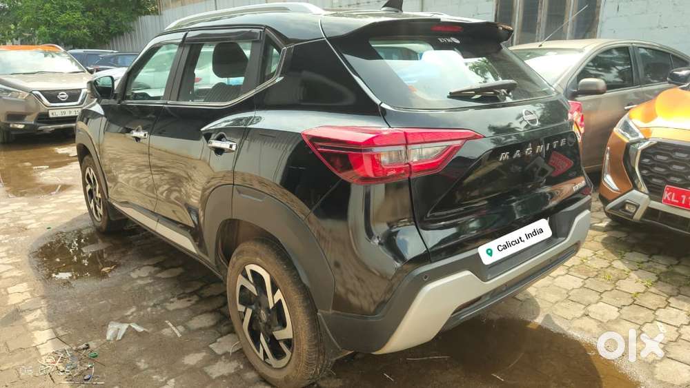 Nissan Magnite 1.0 Xv Premium, 2024, Petrol