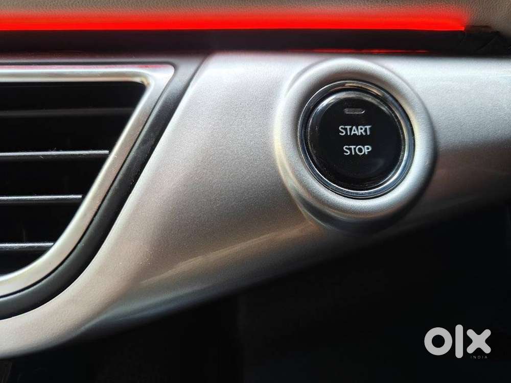 Mahindra Xuv700 2.2 Ax 7 Diesel At Luxury Pack Str, 2023, Diesel