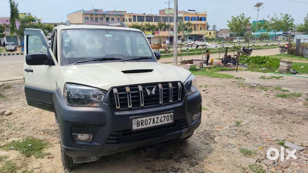 Mahindra Scorpio Classic 2023