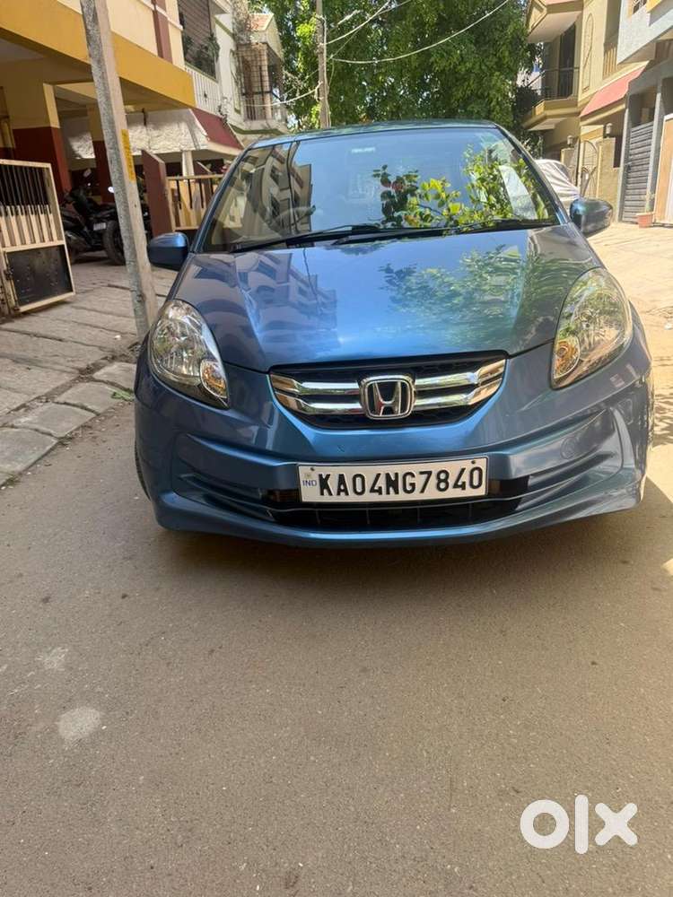 Honda Amaze 2nd Gen 2014 Petrol Well Maintained