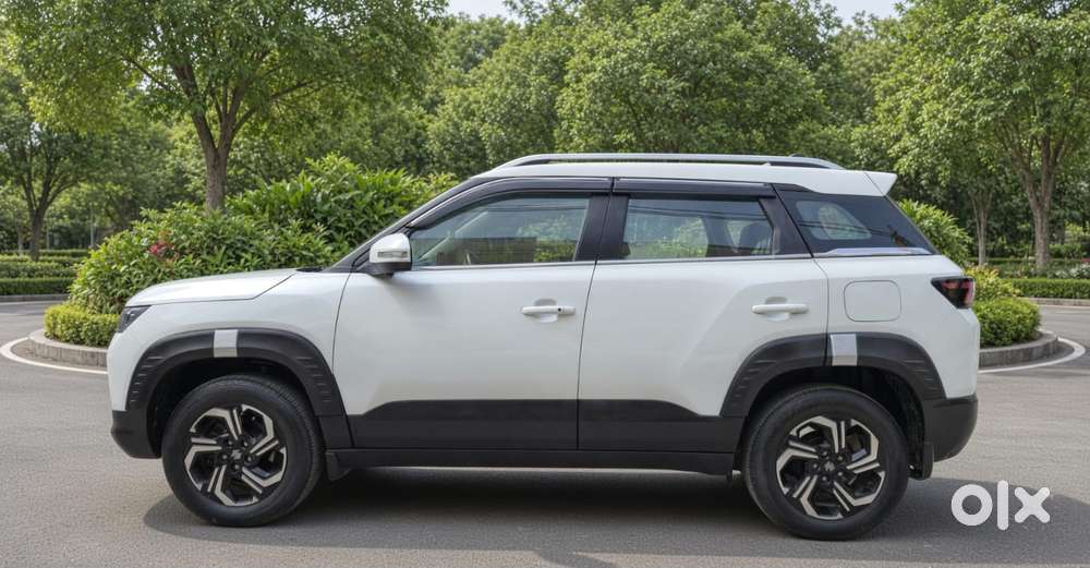 Maruti Suzuki Brezza 1.5 Zxi Plus Smart Hybrid, 2022, Petrol