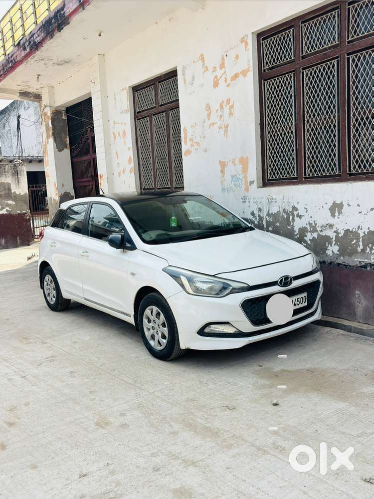 Hyundai I20 2017 White Colour