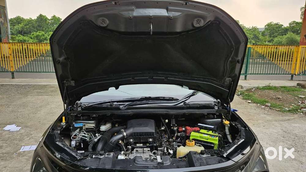 Tata Nexon Pure 1.2 S Revotron Petrol 6 Mt, 2025, Cng & Hybrids