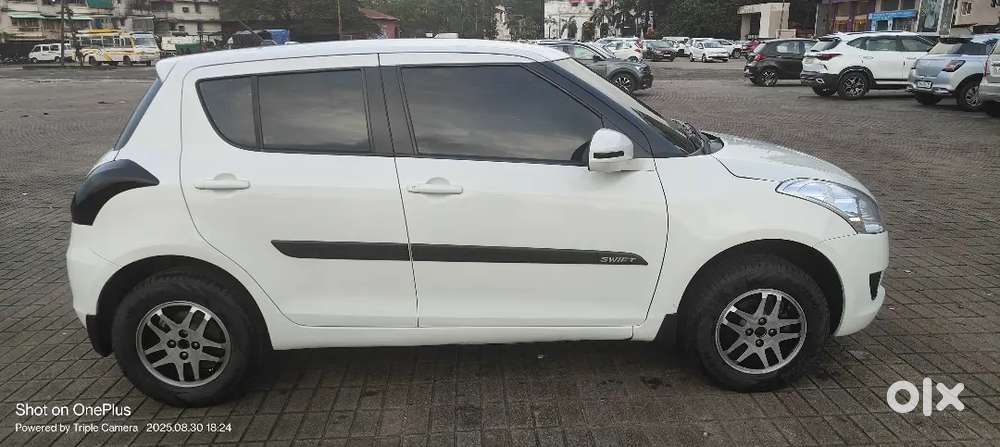 Maruti Suzuki Swift 2012 Petrol 117500 Km Driven