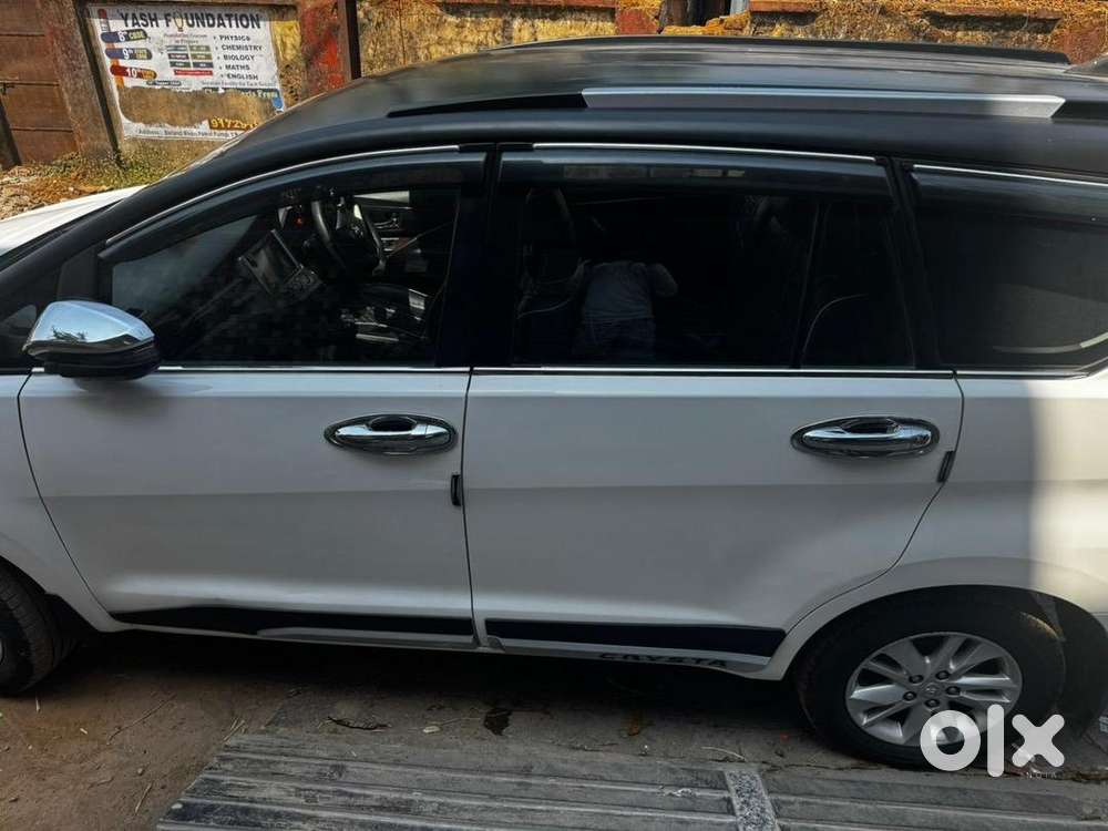 Toyota Innova Crysta 2020 Diesel Well Maintained