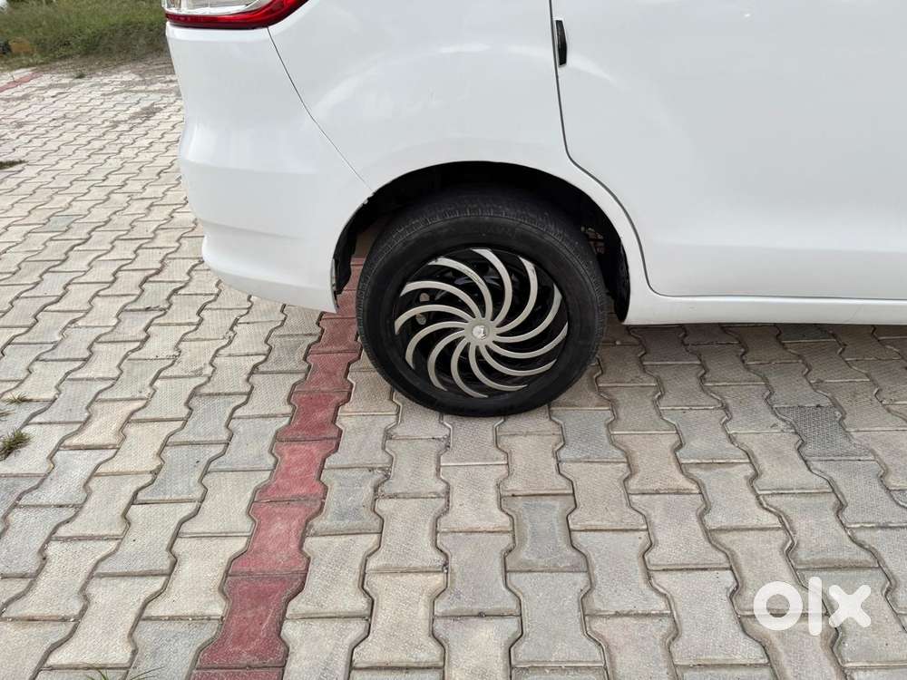 Maruti Suzuki Ertiga Vdi Abs, 2017, Diesel
