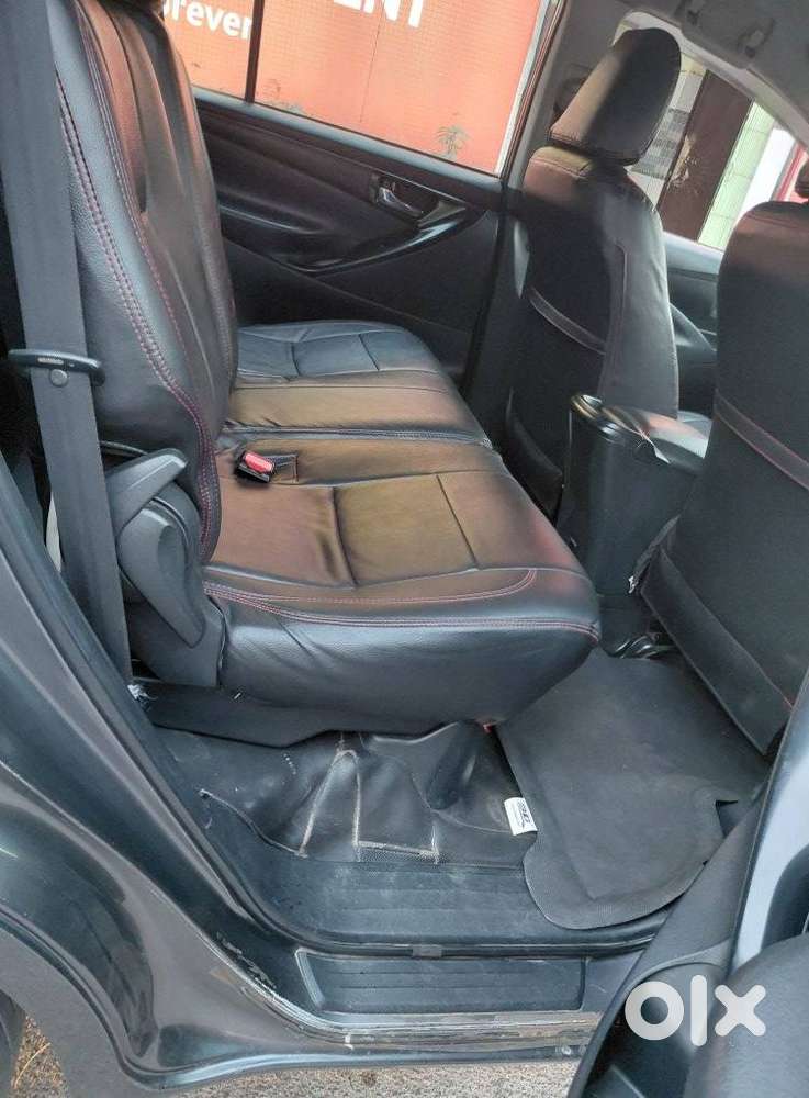 Toyota Innova Crysta 2.4 G Mt 8s, 2016, Diesel