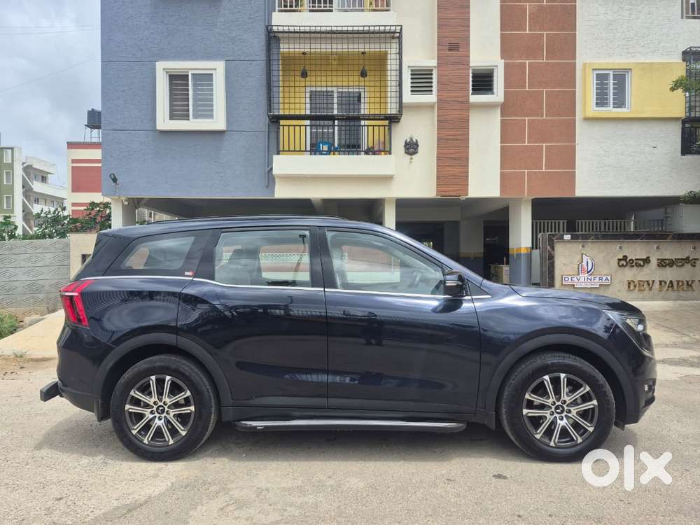 Mahindra Xuv700 2.0 Ax 7 Petrol At Str, 2024, Petrol