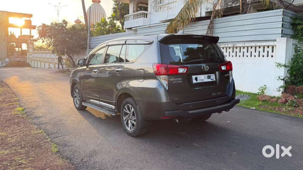 Toyota Innova Crysta 2.4 G Plus Mt, 2021, Diesel