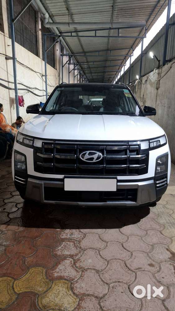 Almost Brand New Creta Diesel Manual King Edition - Dual Tone