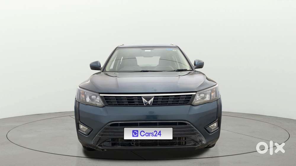 Mahindra Xuv300 W4, 2023, Petrol