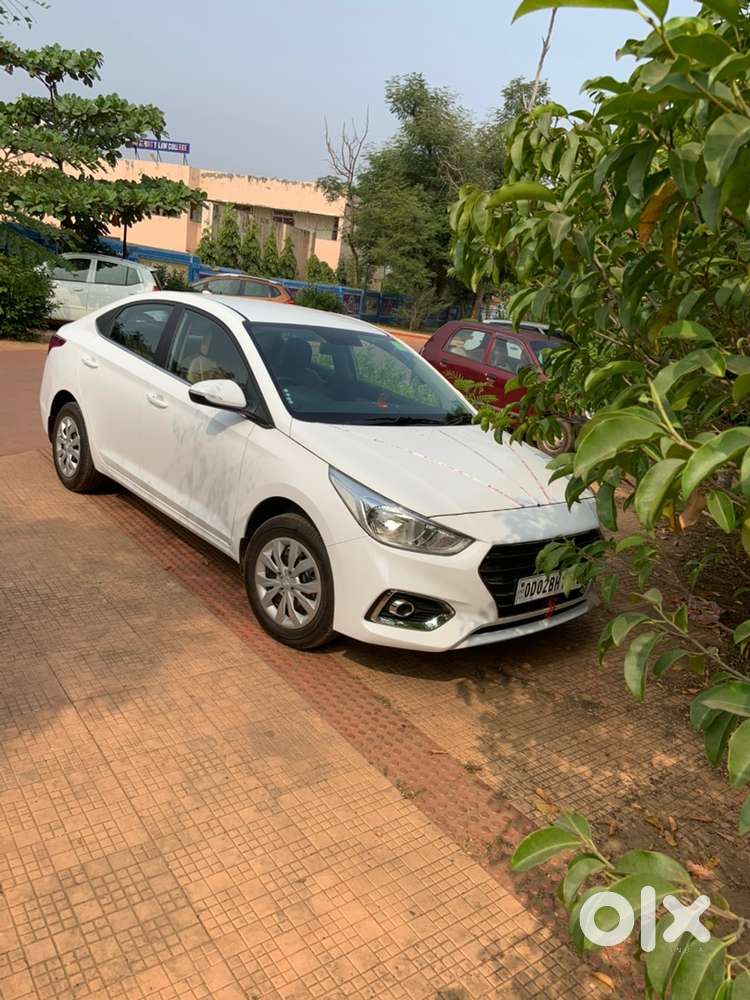 Single Owner Hundai Verna For Sell