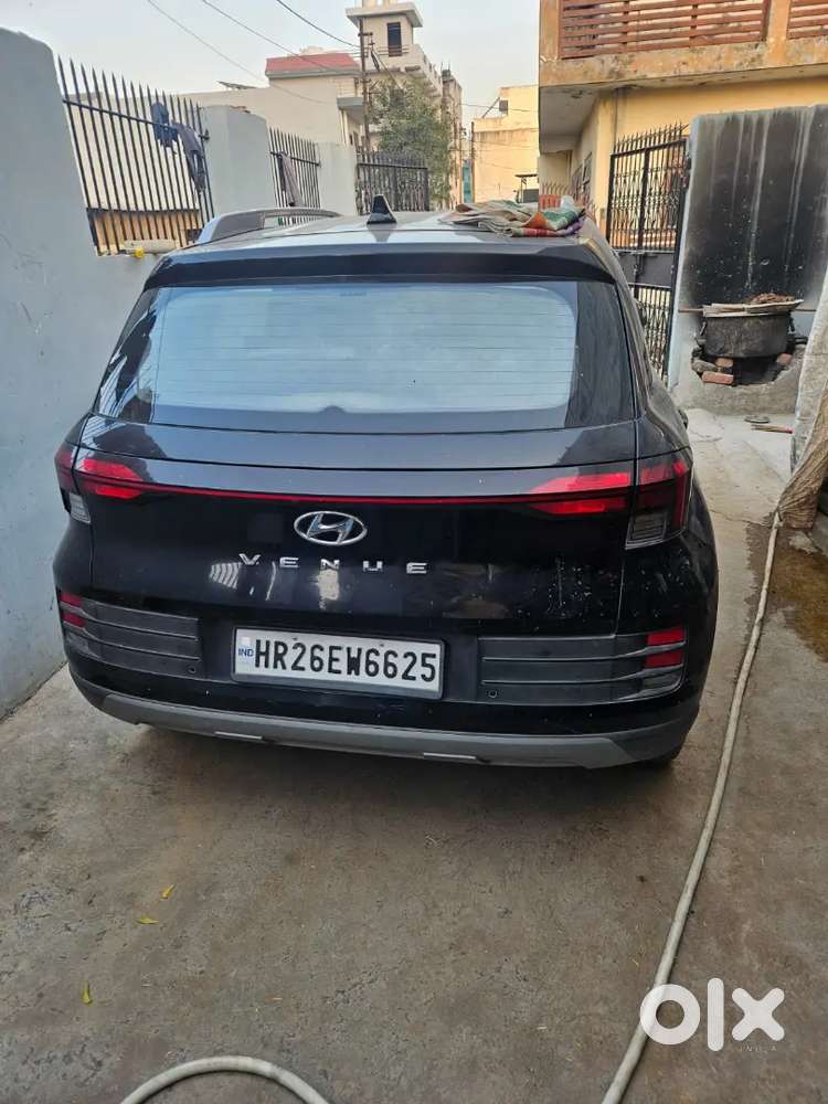 Hyundai New Venue 2022 Petrol 54000 Km Driven